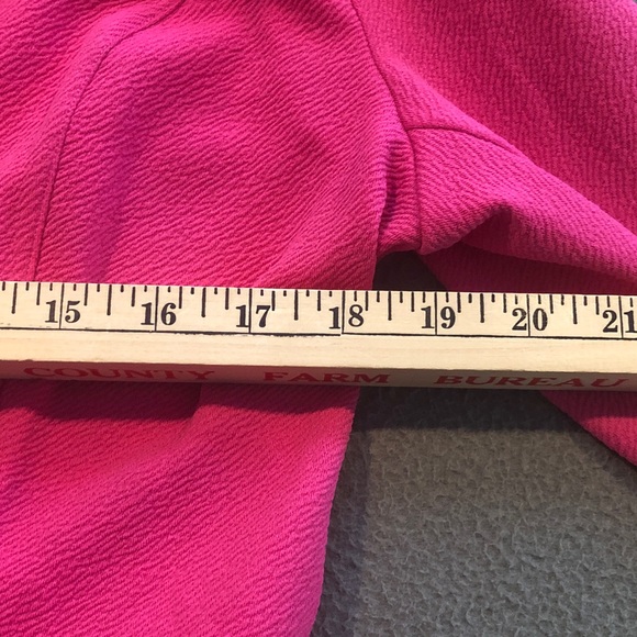 Bar (3) III Light Weight Hot Pink Spring Blazer Petite/Medium w Rouched Sleeves - Picture 3 of 5